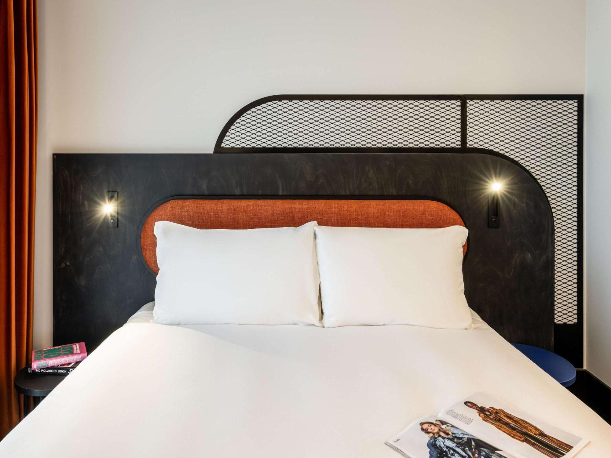 Tribe Manchester Airport By Accor Хейл Екстериор снимка