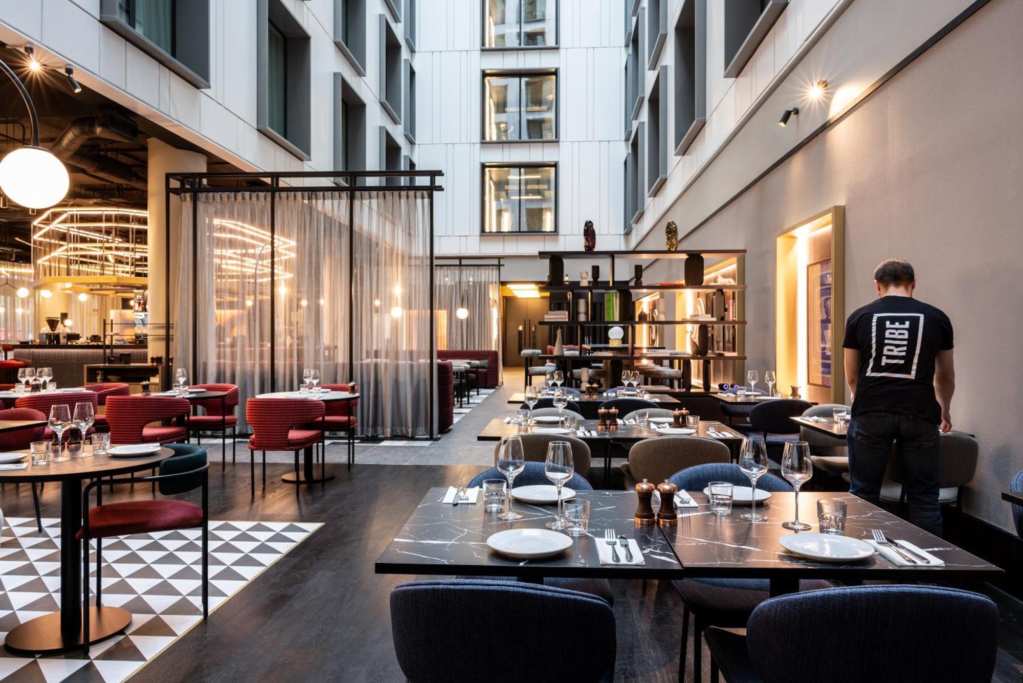 Tribe Manchester Airport By Accor Хейл Екстериор снимка