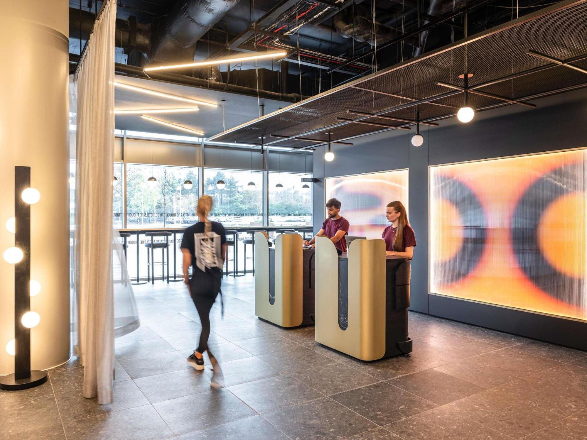 Tribe Manchester Airport By Accor Хейл Екстериор снимка